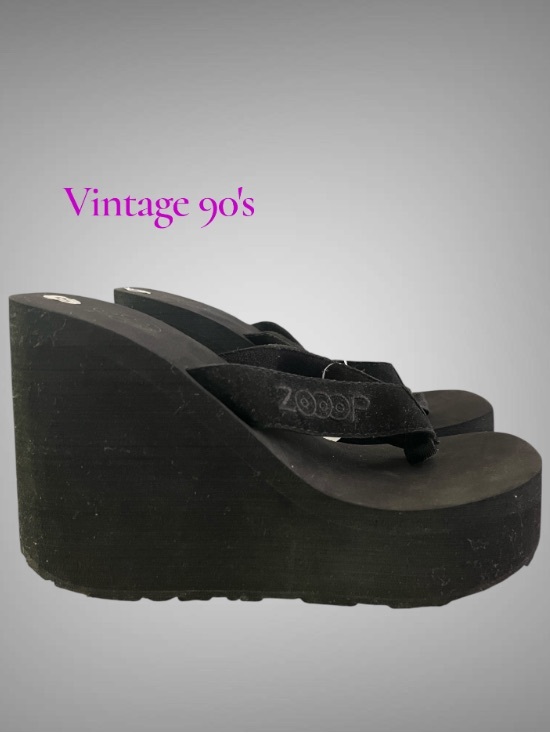 Zoop Shoes - Vintage 90's🌸 ZOOP Platforms
Ultra Rare
